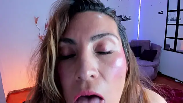 Snapshot of Elizabeth_taylor_b chatting on 11, 3, 2026 Elizabeth taylor b online show from 11, 3, 2026