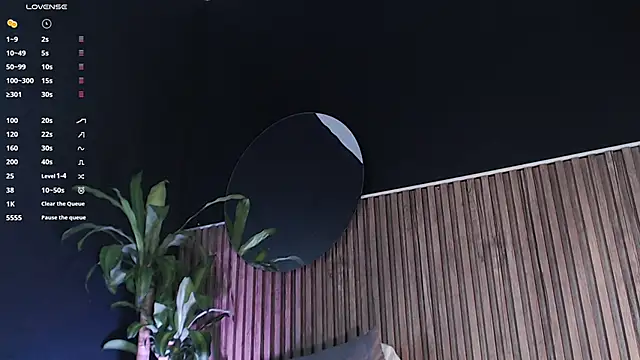 DilanJonnes  online show from 5, 1, 2025