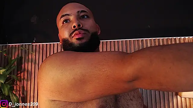 DilanJonnes  online show from 8, 9, 2025