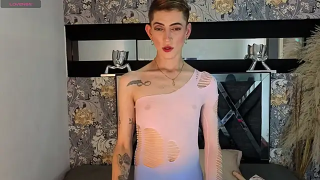 Snapshot of dominic_thailor chatting on 10, 4, 2026 dominic thailor online show from 10, 4, 2026