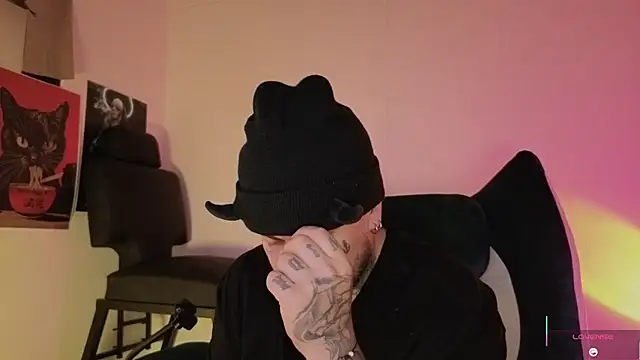 Ash gusbig online show from 14, 11, 2025