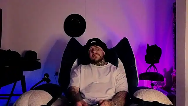 Snapshot of Ash_gusbig chatting on 10, 2, 2026 Ash gusbig online show from 10, 2, 2026