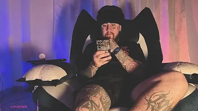 Snapshot of Ash_gusbig chatting on 7, 4, 2026 Ash gusbig online show from 7, 4, 2026