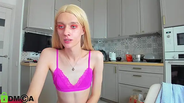 Snapshot of _Alice_Kitty chatting on 14, 9, 2025 Alice Kitty online show from 14, 9, 2025