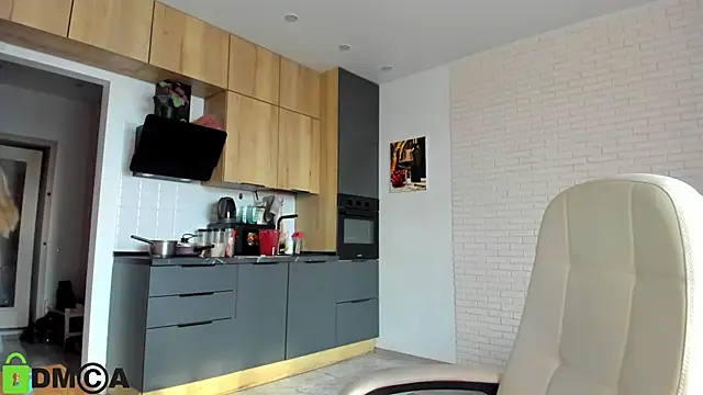 Snapshot of _Alice_Kitty chatting on 24, 10, 2025 Alice Kitty online show from 24, 10, 2025