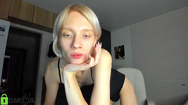 Snapshot of _Alice_Kitty chatting on 17, 11, 2025 Alice Kitty online show from 17, 11, 2025