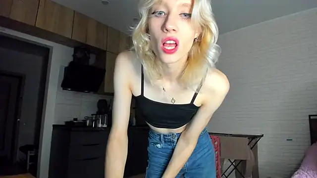 Snapshot of _Alice_Kitty chatting on 2, 12, 2025 Alice Kitty online show from 2, 12, 2025