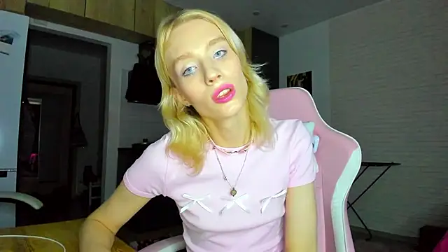 Snapshot of _Alice_Kitty chatting on 14, 1, 2026 Alice Kitty online show from 14, 1, 2026