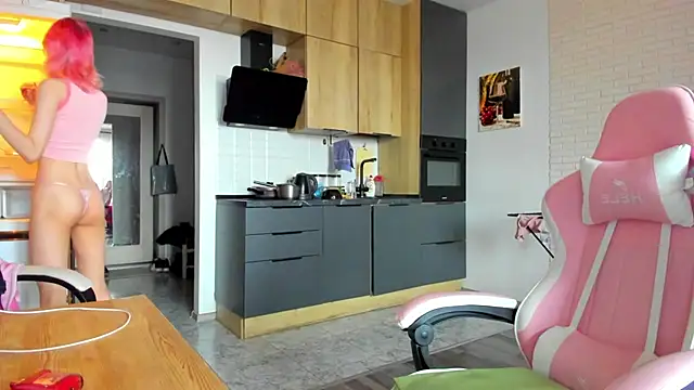 Snapshot of _Alice_Kitty chatting on 11, 4, 2026 Alice Kitty online show from 11, 4, 2026