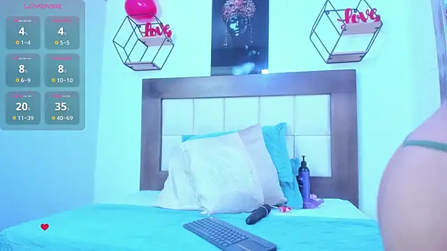 Abbyadams online show from 4, 2, 2025