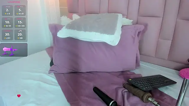 Abbyadams online show from 8, 3, 2025