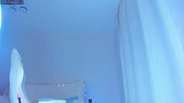 Snapshot of JennyWoody chatting on 31, 10, 2025 JennyWoody online show from 31, 10, 2025