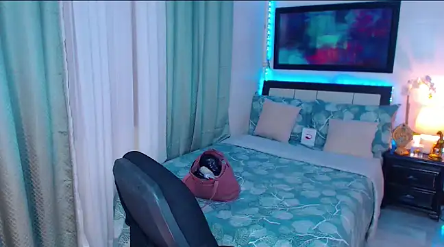 Heavenly Treats online show from 8, 3, 2025