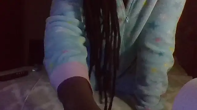Snapshot of EbonyFetishQueen chatting on 22, 4, 2026 EbonyFetishQueen online show from 22, 4, 2026