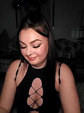 Snapshot of Britishbella chatting on 31, 10, 2025 Britishbella online show from 31, 10, 2025