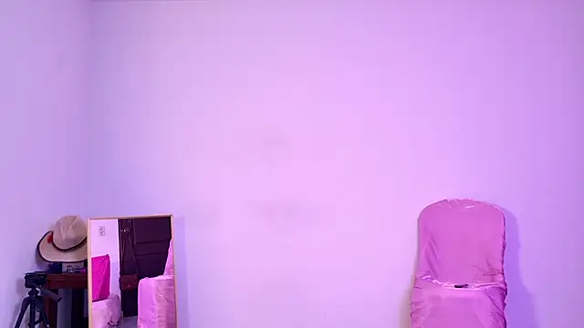 Snapshot of pink_flower_ chatting on 5, 2, 2026 pink flower online show from 5, 2, 2026