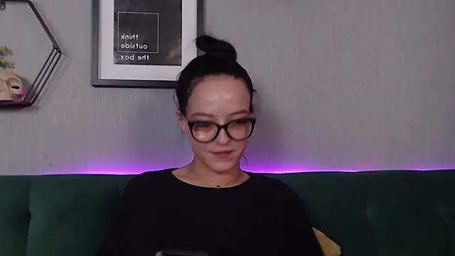 IzabelllNoir online show from 2, 2, 2025