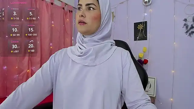 AishaAmin  online show from 23, 1, 2025