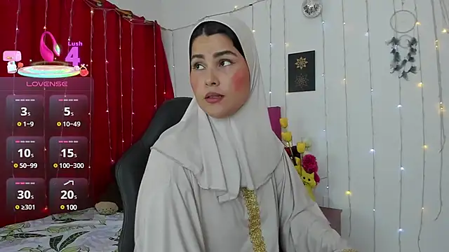 AishaAmin  online show from 10, 3, 2025