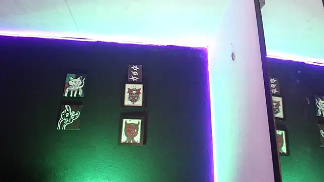 niakat  online show from 4, 12, 2024