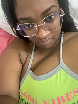Snapshot of _MARRTINNA_ chatting on 15, 12, 2024  MARRTINNA  online show from 15, 12, 2024