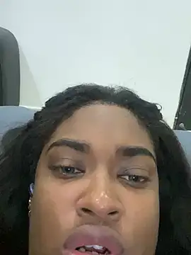 Snapshot of _MARRTINNA_ chatting on 19, 1, 2025  MARRTINNA  online show from 19, 1, 2025