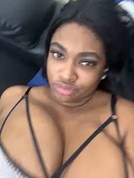 Snapshot of _MARRTINNA_ chatting on 16, 10, 2025  MARRTINNA  online show from 16, 10, 2025