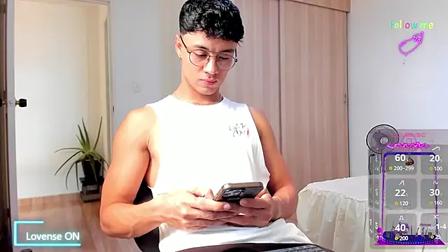 Snapshot of Sebastian-Dash chatting on 9, 12, 2024 Sebastian-Dash online show from 9, 12, 2024