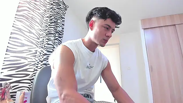 Snapshot of Sebastian-Dash chatting on 1, 3, 2025 Sebastian-Dash online show from 1, 3, 2025