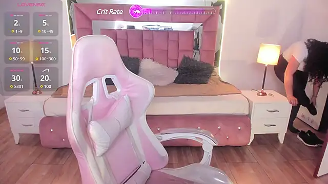 Snapshot of Aliciia_cute1 chatting on 6, 12, 2024 Aliciia cute1 online show from 6, 12, 2024