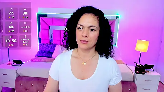 Snapshot of Aliciia_cute1 chatting on 24, 2, 2025 Aliciia cute1 online show from 24, 2, 2025