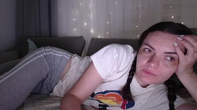 Snapshot of _JustmeHere_ chatting on 1, 12, 2025 JustmeHere online show from 1, 12, 2025