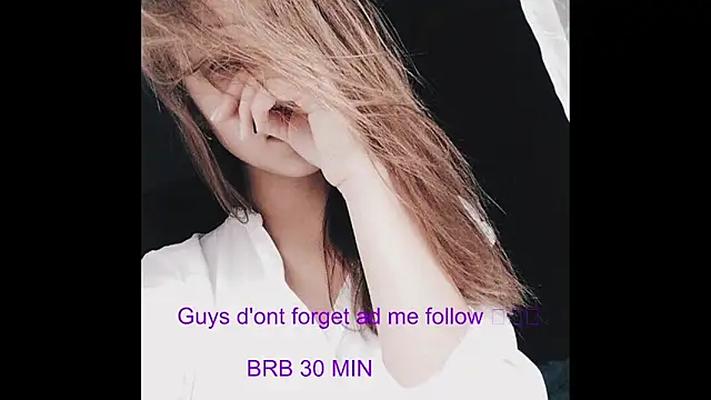 Snapshot of _JustmeHere_ chatting on 5, 12, 2025 JustmeHere online show from 5, 12, 2025