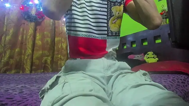 Snapshot of Brenda_Smith69 chatting on 14, 12, 2025 Brenda Smith69 online show from 14, 12, 2025