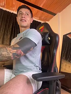 Snapshot of darmod chatting on 16, 11, 2025 darmod online show from 16, 11, 2025