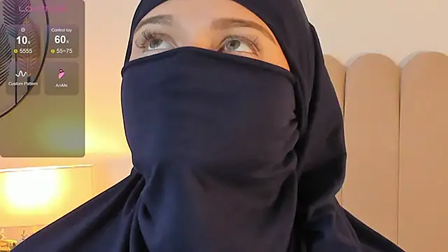 Snapshot of anna-henao chatting on 6, 12, 2024 anna-henao online show from 6, 12, 2024