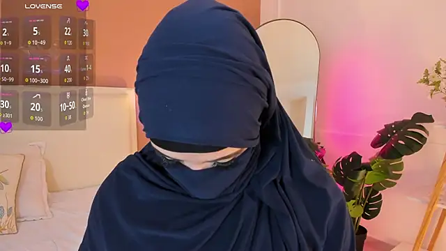 Snapshot of anna-henao chatting on 24, 9, 2025 anna-henao online show from 24, 9, 2025