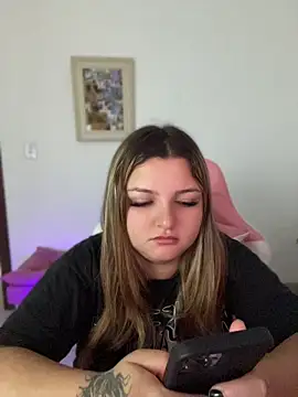 Snapshot of SweetPaige_ chatting on 12, 4, 2026 SweetPaige online show from 12, 4, 2026