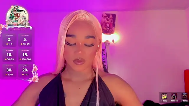 naomy  xx online show from 17, 12, 2025