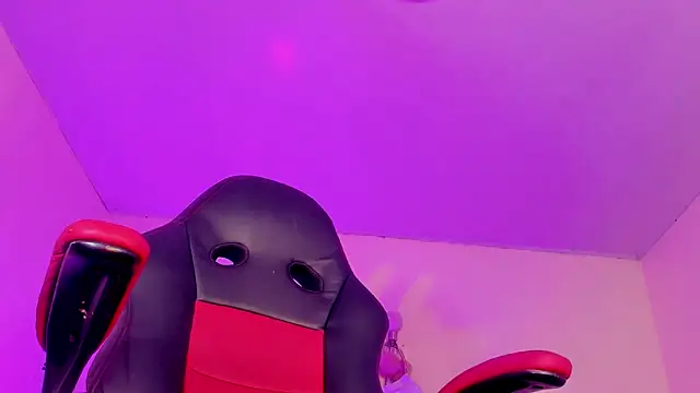 Snapshot of naomy__xx chatting on 6, 2, 2026 naomy xx online show from 6, 2, 2026