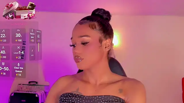 Snapshot of naomy__xx chatting on 7, 2, 2026 naomy xx online show from 7, 2, 2026