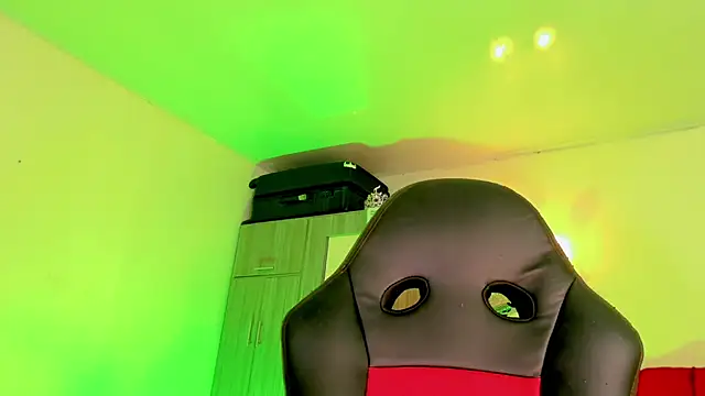 Snapshot of naomy__xx chatting on 19, 3, 2026 naomy xx online show from 19, 3, 2026