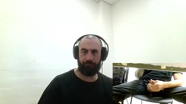 Snapshot of AceSpinning_DJ chatting on 6, 1, 2026 AceSpinning DJ online show from 6, 1, 2026