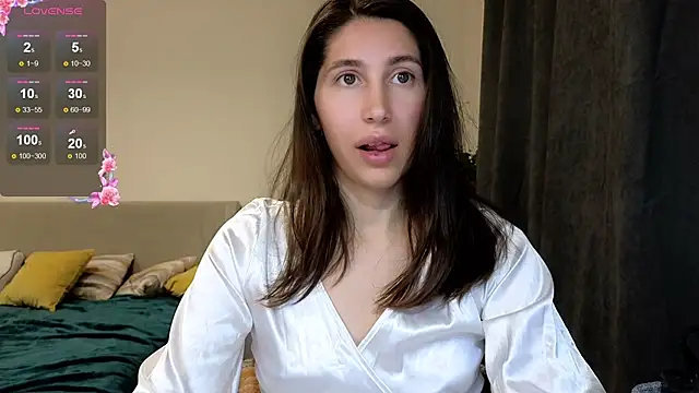 Snapshot of marrycolins chatting on 15, 10, 2025 marrycolins online show from 15, 10, 2025
