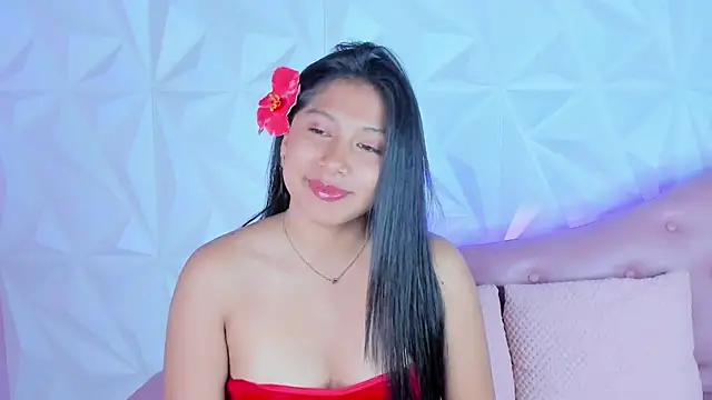 LinnaGardenia online show from 6, 12, 2024