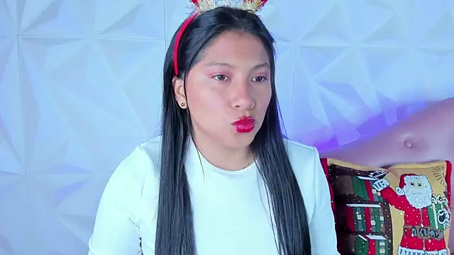 LinnaGardenia online show from 11, 12, 2024