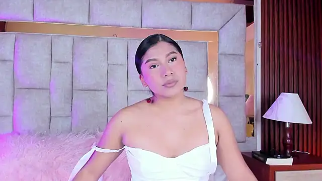 LinnaGardenia online show from 5, 2, 2026