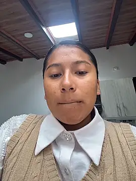 LinnaGardenia online show from 6, 3, 2026