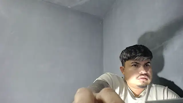 Snapshot of DickMasterfindom chatting on 4, 2, 2025 DickMasterfindom online show from 4, 2, 2025