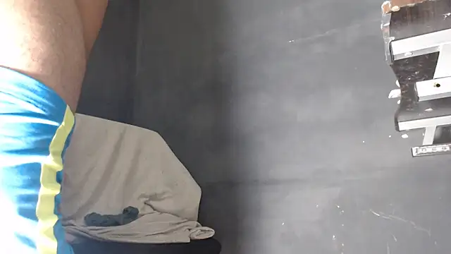 Snapshot of DickMasterfindom chatting on 21, 2, 2025 DickMasterfindom online show from 21, 2, 2025
